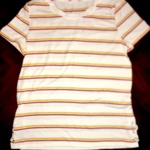 loose fitting t-shirt